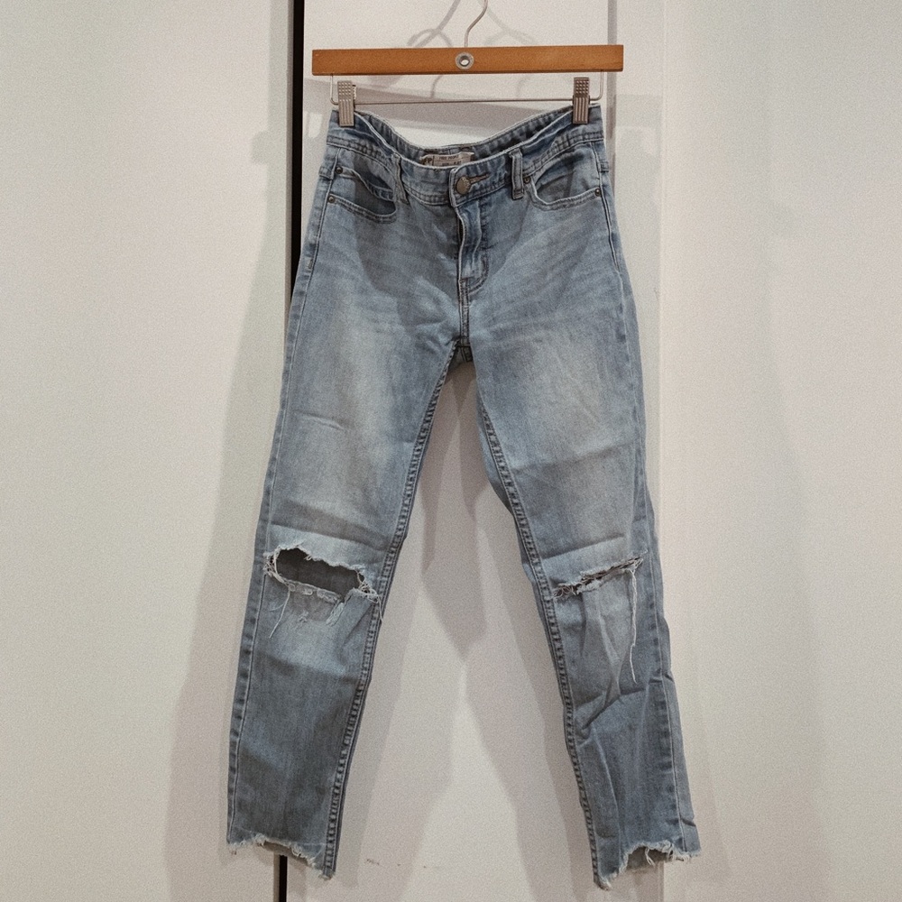 FP Shark Bite Cropped Ankle Jeans Size 27